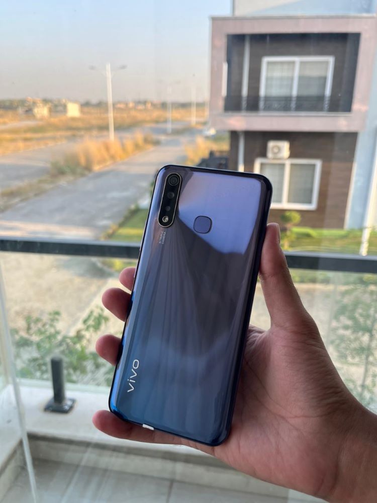 Vivo Y19 Dual Sim Box & Charger - Image 5